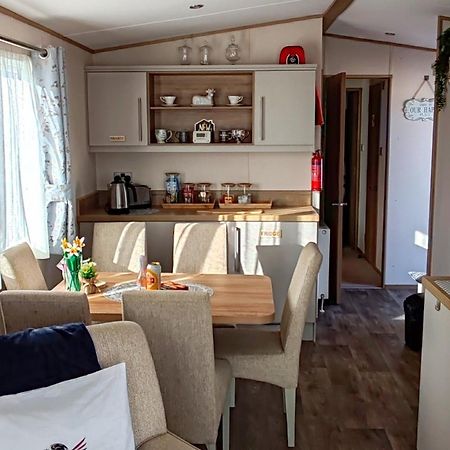 Eagle'S Den Caravan Lossiemouth Esterno foto