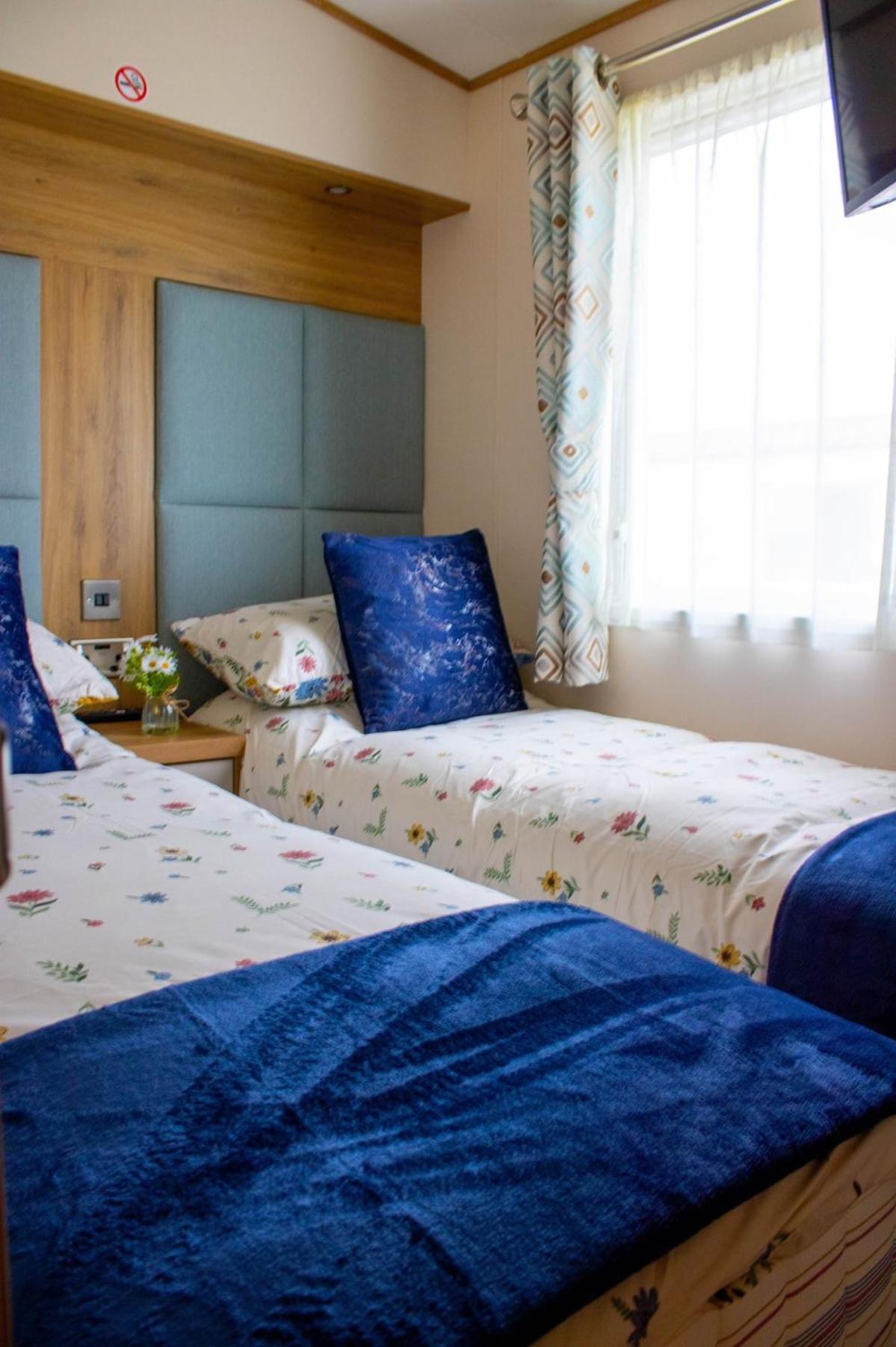Eagle'S Den Caravan Lossiemouth Esterno foto