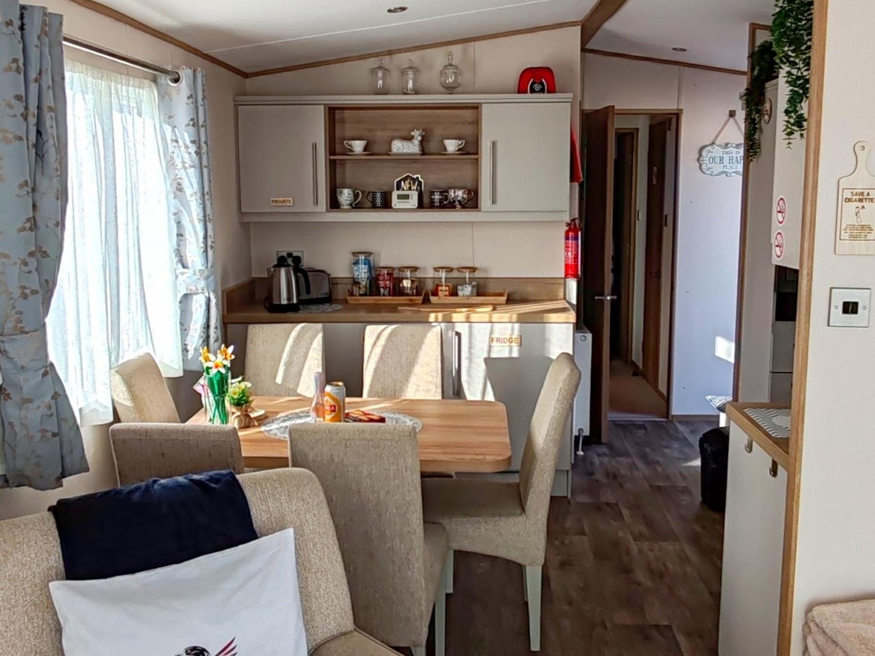 Eagle'S Den Caravan Lossiemouth Esterno foto